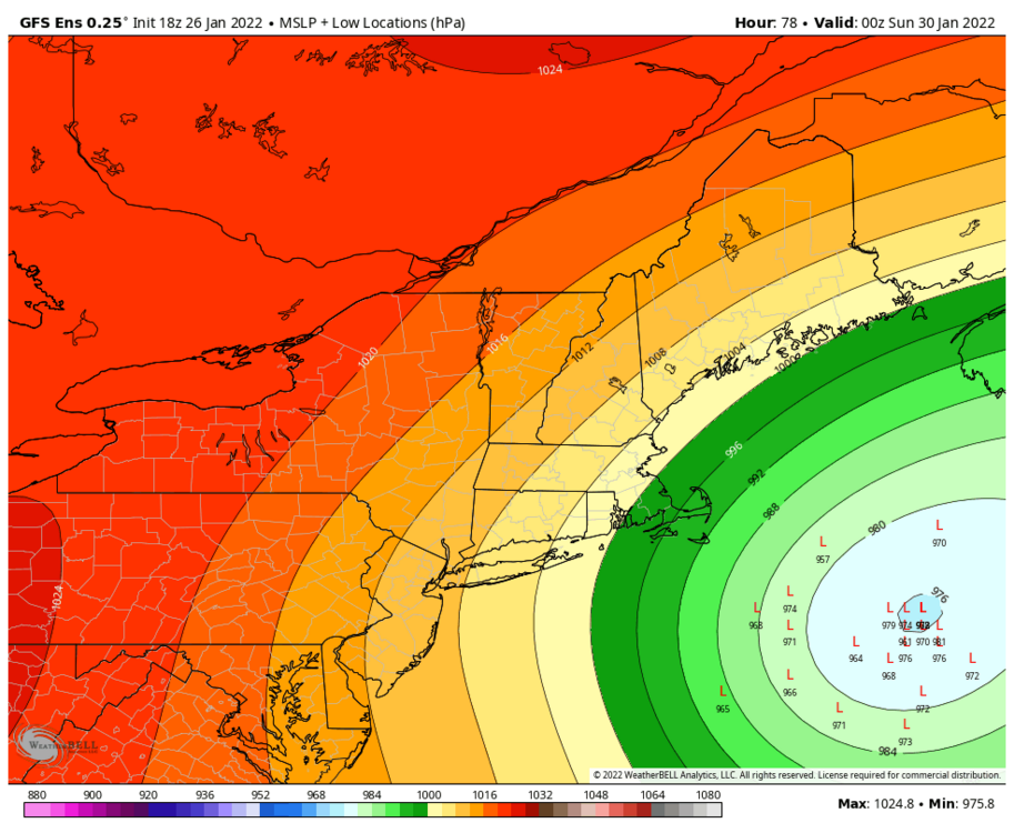 gfs-ensemble-all-avg-neng-mslp_with_low_locs-3500800.png