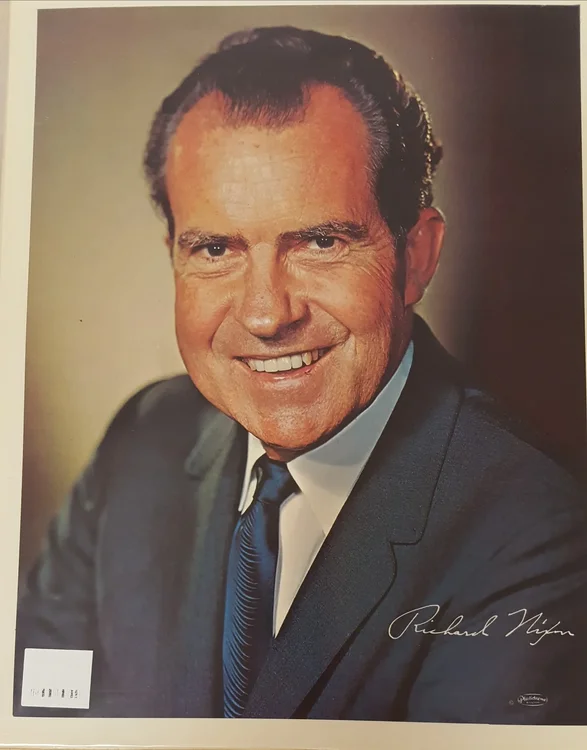 richard-nixon-portrait-picture.webp