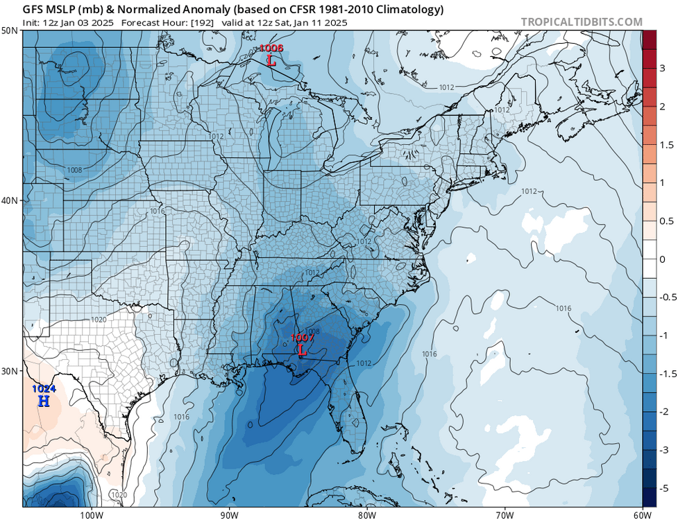 gfs_mslpaNorm_eus_33.png